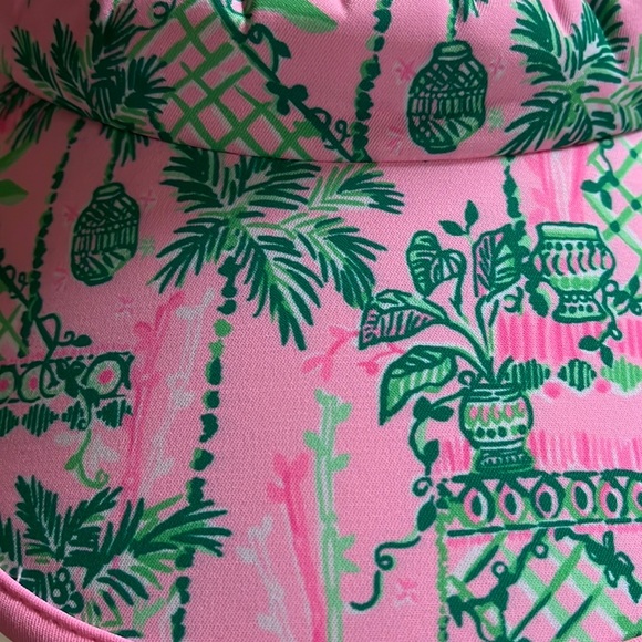 Lily Pulitzer GWP Visor and Scrunchies Set - Picture 11 of 16